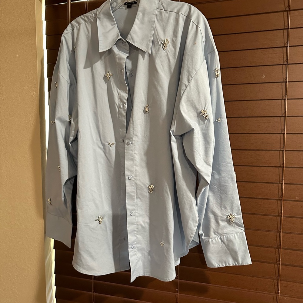 Express shirt embellished
